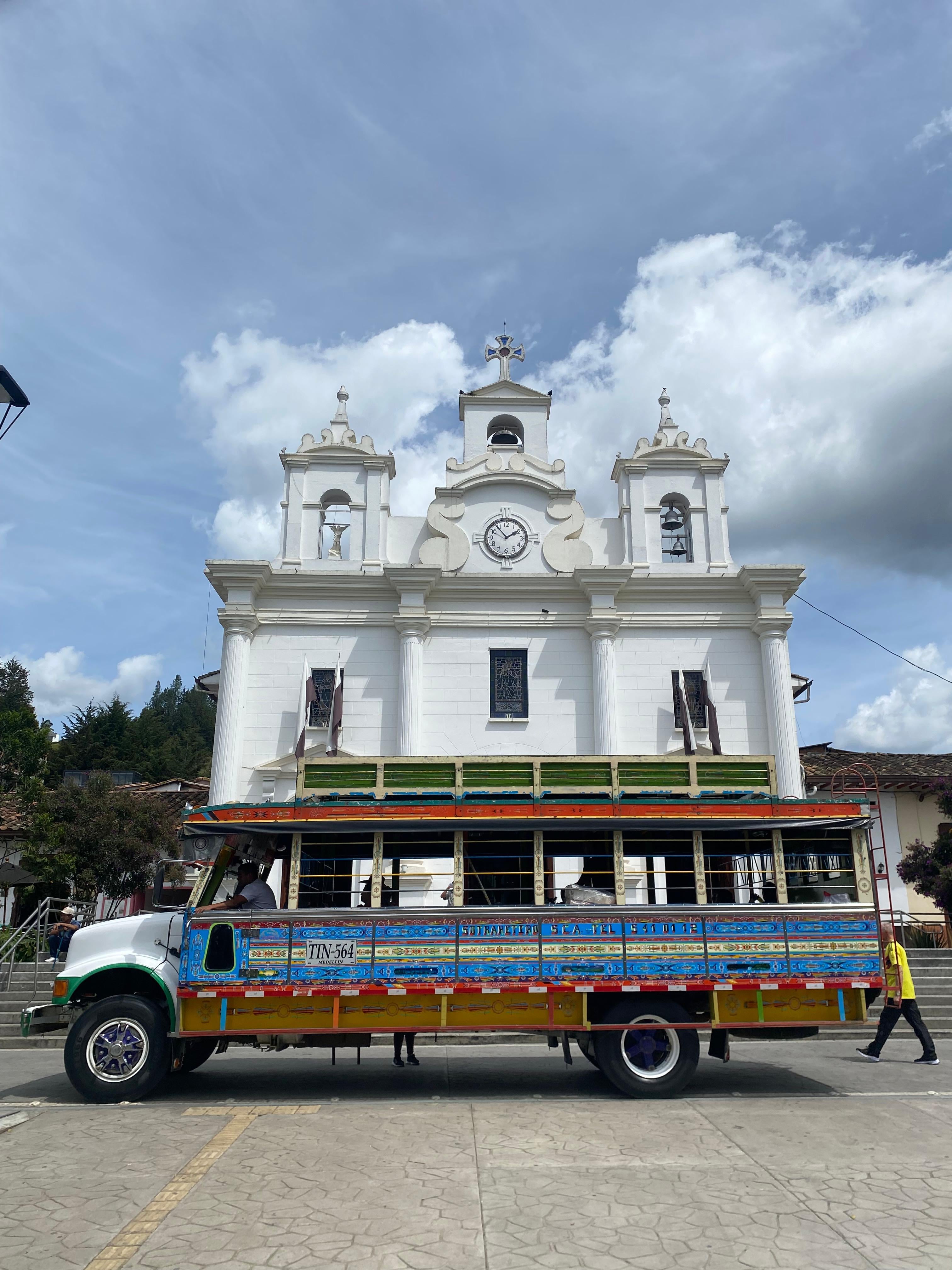 El Retiro - Pueblo patrimonio con arquitectura colonial