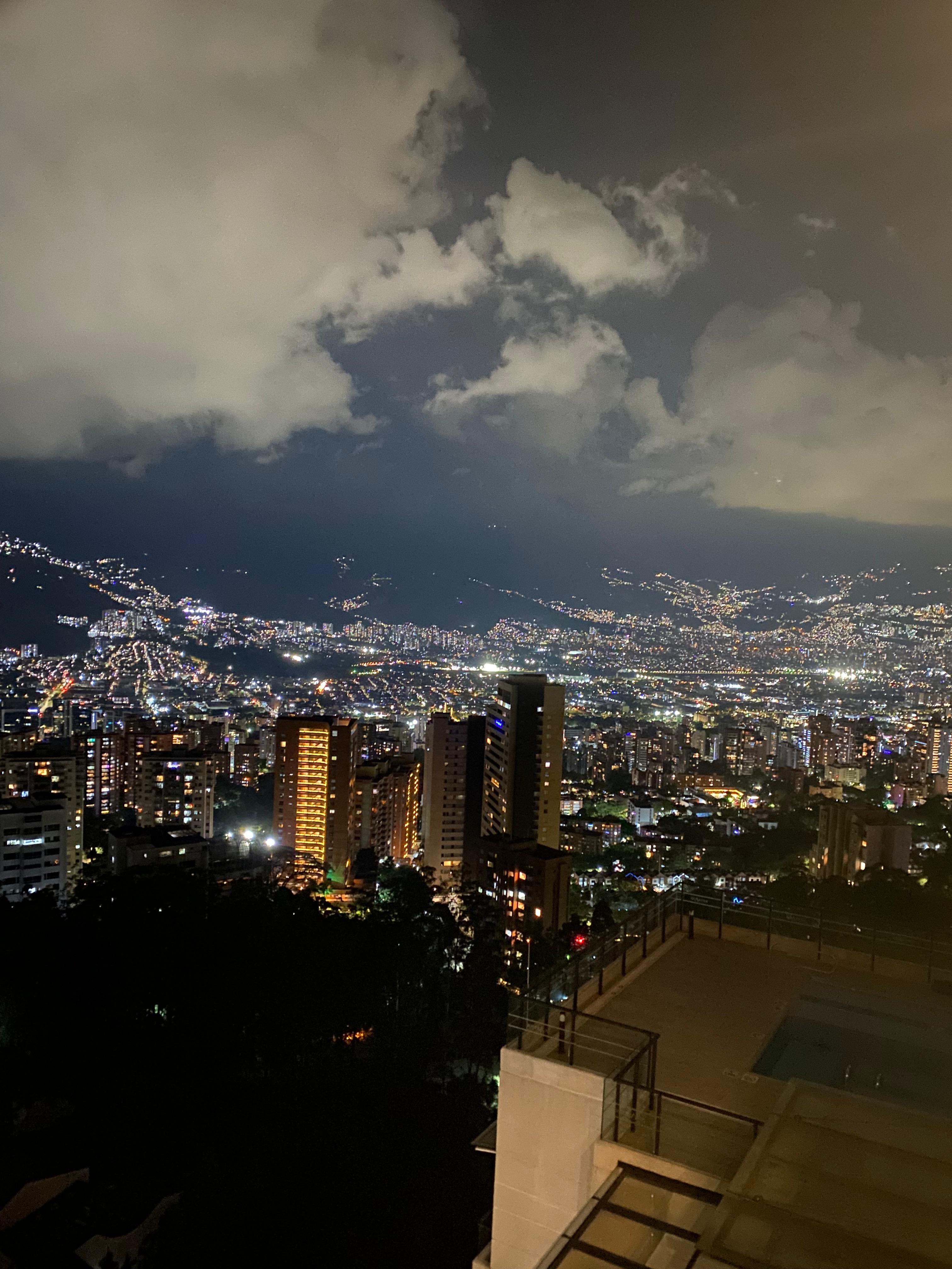 Vida nocturna en Medellín - Bares y discotecas